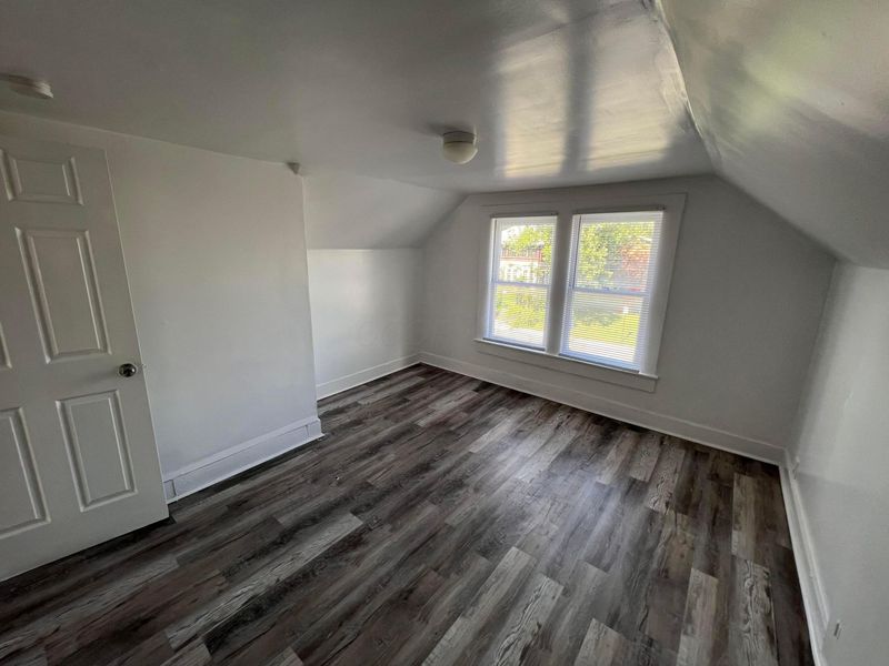 1709 E Weber Road, Columbus, OH 43211 Photo 7