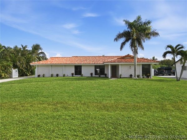 4741 Holly Drive, Palm Beach Gardens, FL 33418