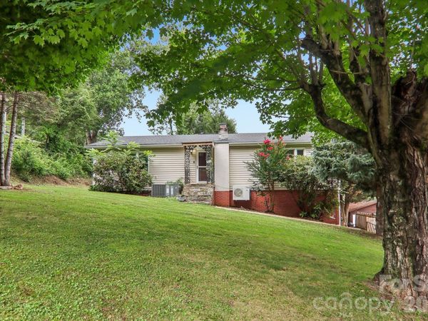 131 & 135 Boyd Avenue , Waynesville, NC 28786