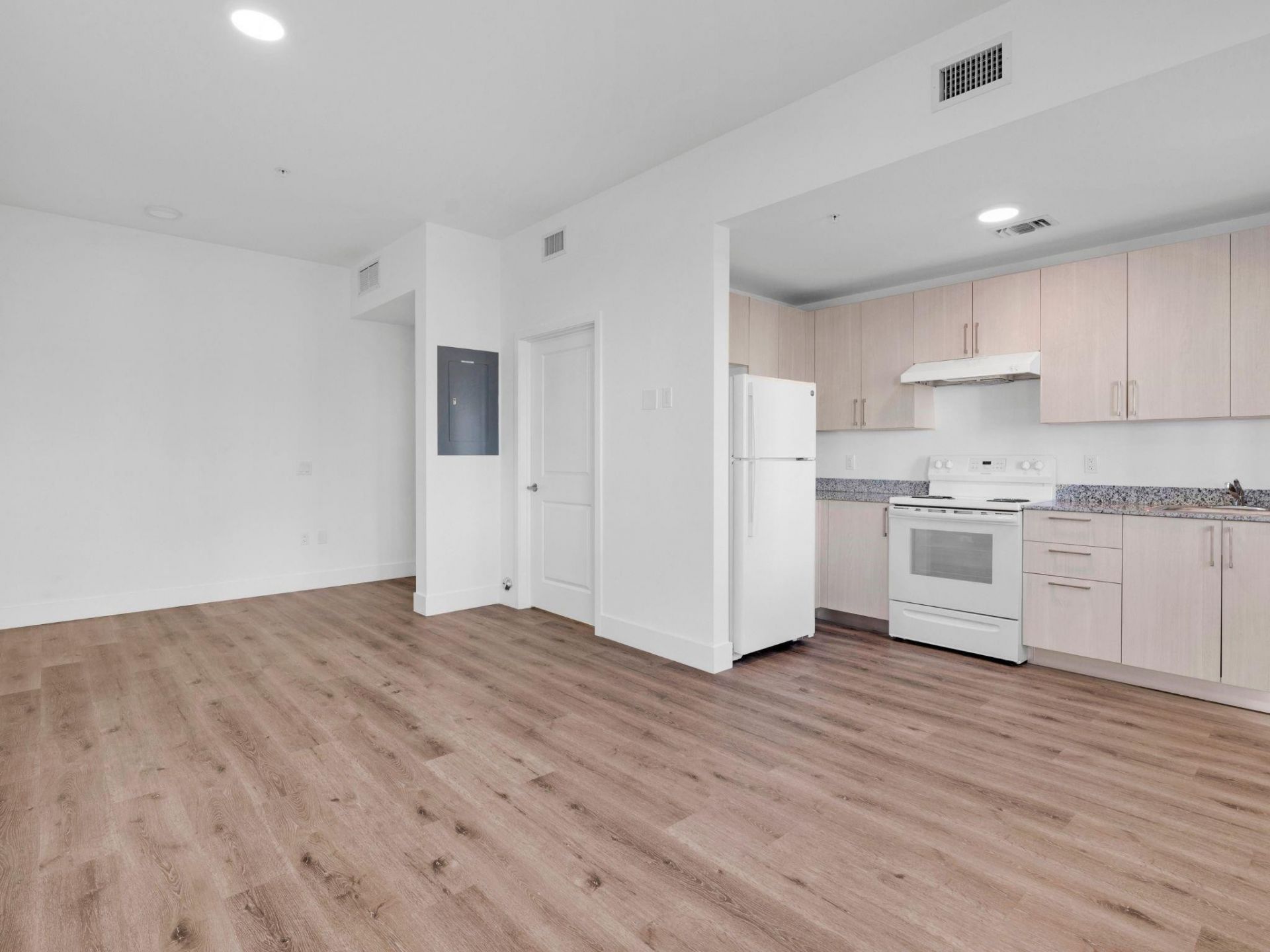 2130 NW 37th Street, Miami, FL 33142 Photo