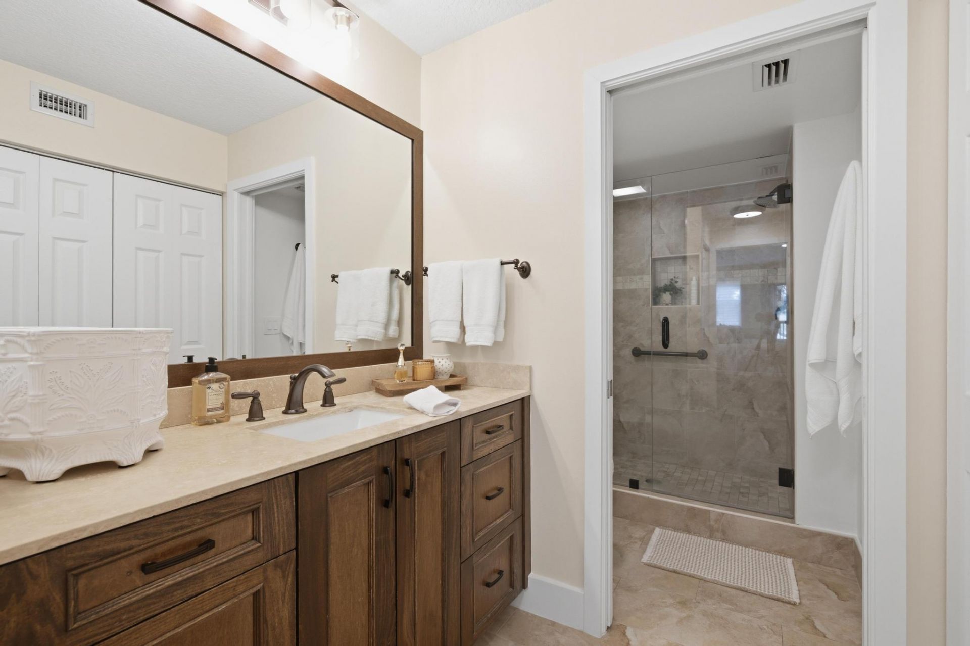 7232 Fairfax Drive, Unit 205, Tamarac, FL 33321 Photo
