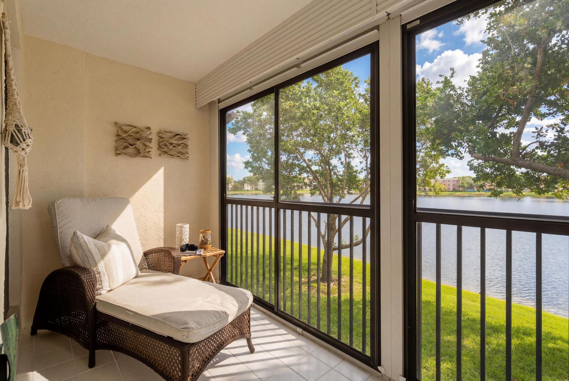 7232 Fairfax Drive, Unit 205, Tamarac, FL 33321 Photo