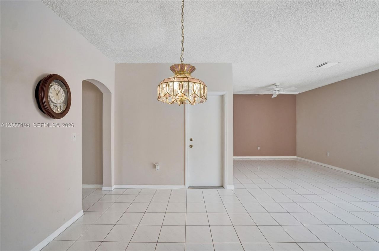 4025 Fern Forest Rd , Cooper City, FL 33026 Photo