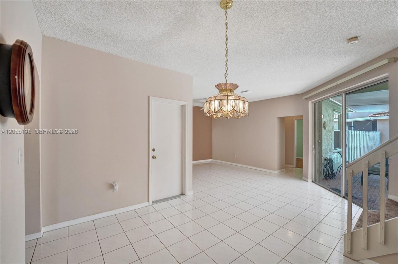 4025 Fern Forest Rd , Cooper City, FL 33026 Photo