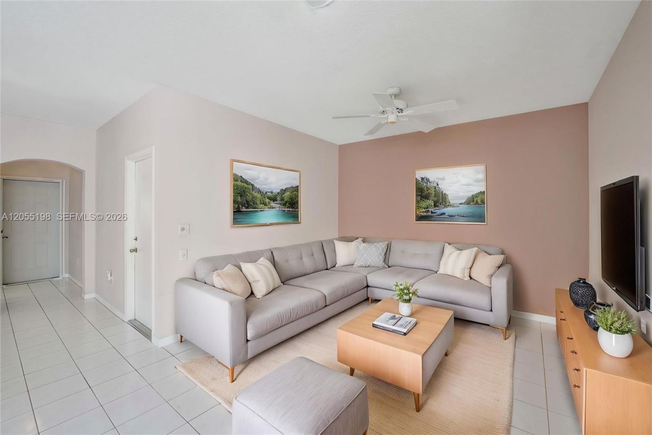 4025 Fern Forest Rd , Cooper City, FL 33026 Photo