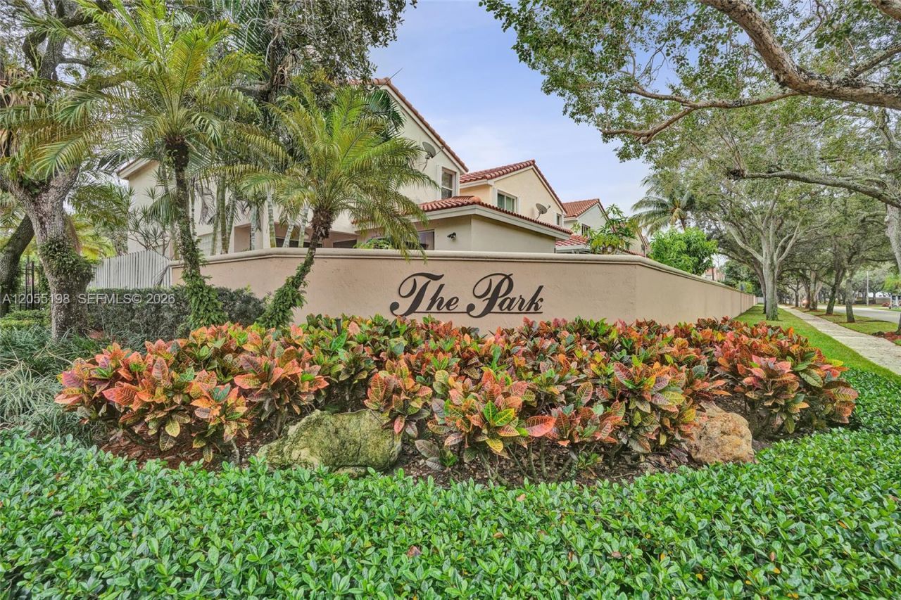 4025 Fern Forest Rd , Cooper City, FL 33026 Photo