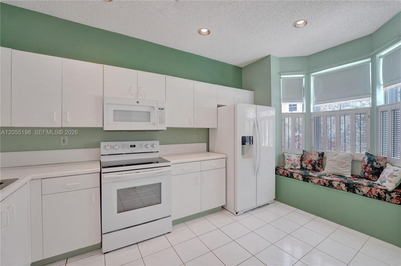 4025 Fern Forest Rd , Cooper City, FL 33026 Photo