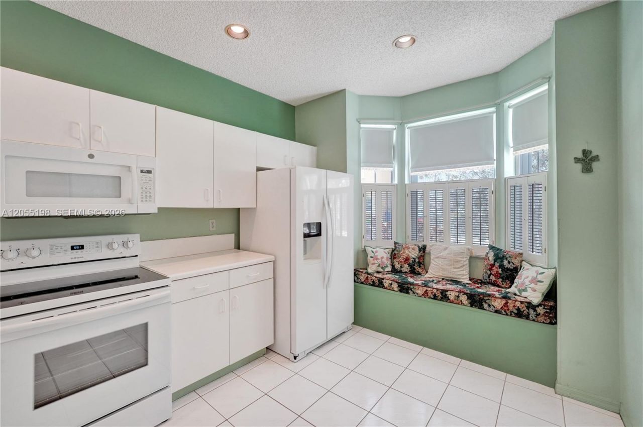 4025 Fern Forest Rd , Cooper City, FL 33026 Photo
