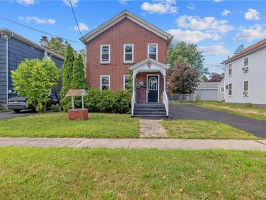 109 McCool Avenue , East Syracuse, NY 13057