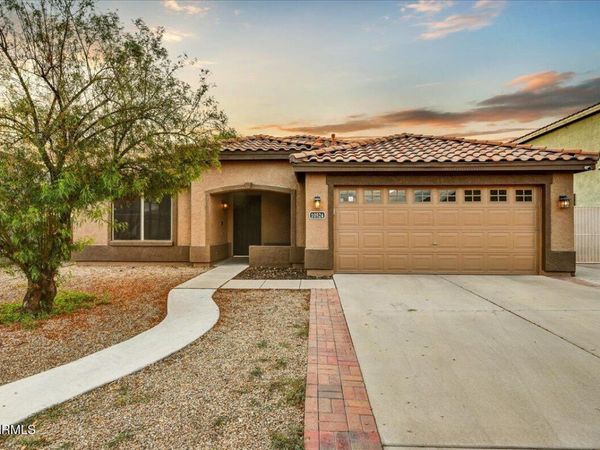 10524 W COUNTRY CLUB Trail, Peoria, AZ 85383