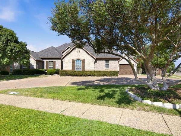 502 Lismore Drive, Mansfield, TX 76063