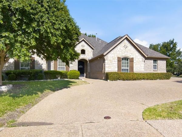 502 Lismore Drive , Mansfield, TX 76063