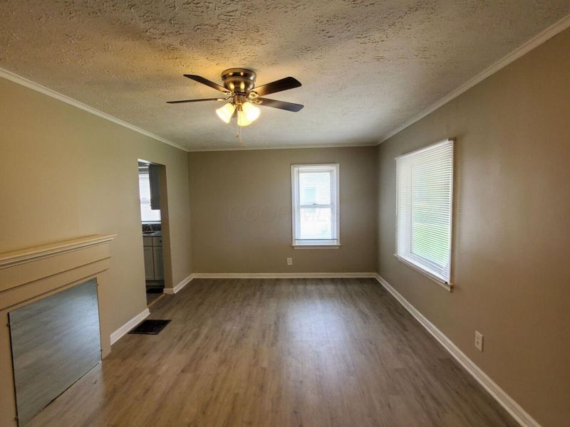 1911 Brentnell Avenue, Columbus, OH 43219 Photo 3