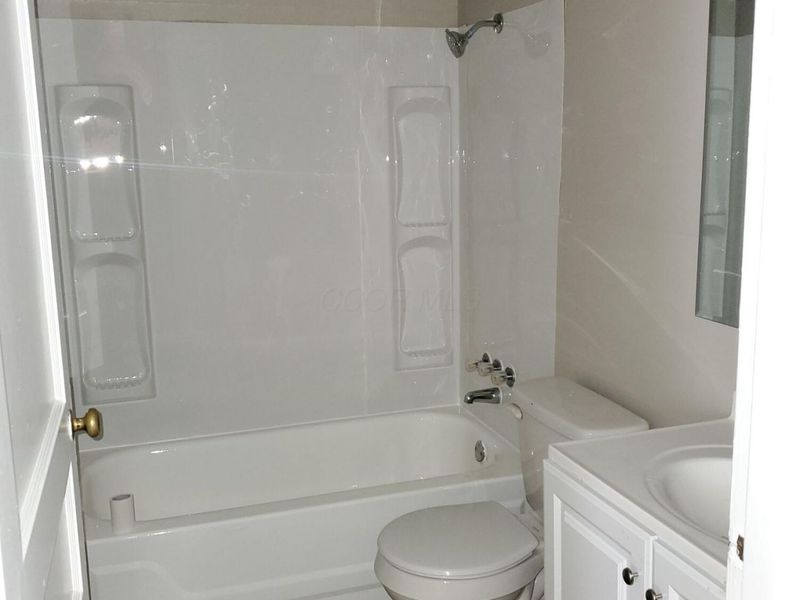 1911 Brentnell Avenue, Columbus, OH 43219 Photo 8