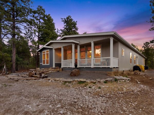 34 N Oak Flat Road, Tijeras, NM 87059