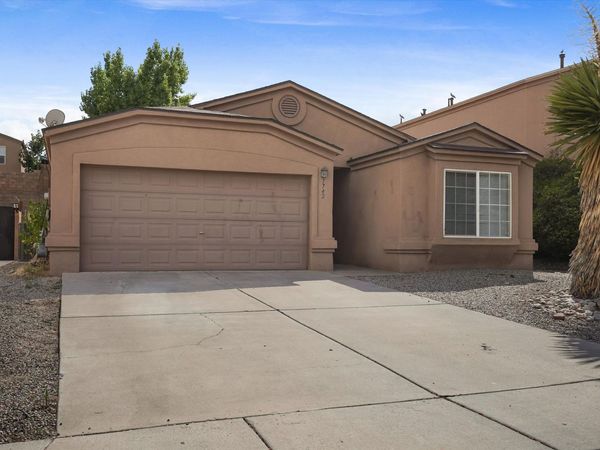 1742 Gallinas Road NE, Rio Rancho, NM 87144