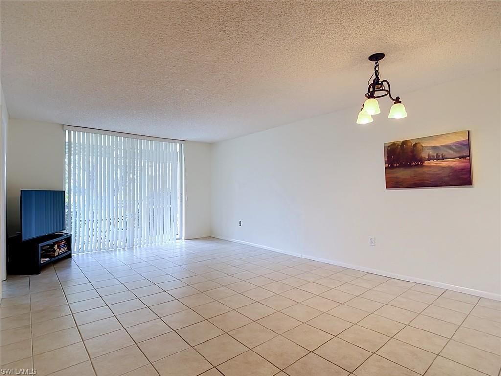 100 Forest Lakes Blvd, Unit 109, Naples, FL 34105 Photo
