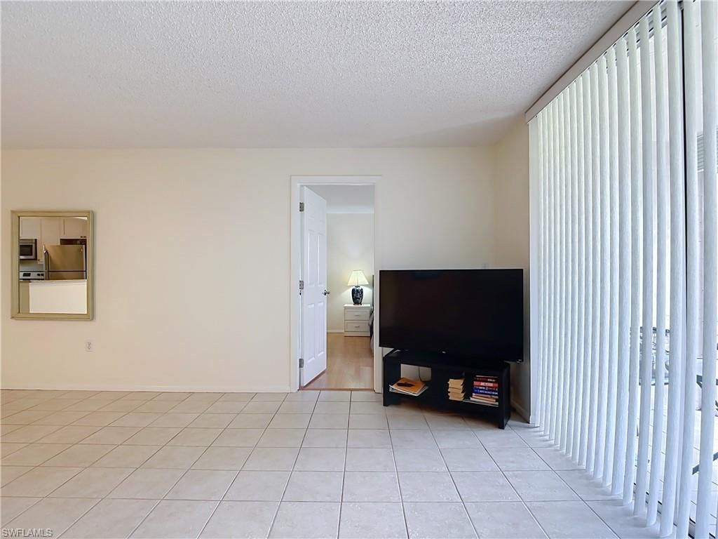 100 Forest Lakes Blvd, Unit 109, Naples, FL 34105 Photo