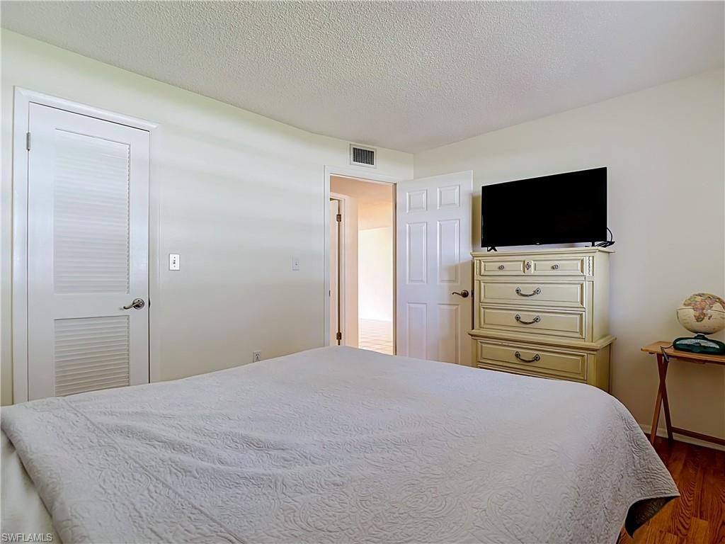 100 Forest Lakes Blvd, Unit 109, Naples, FL 34105 Photo