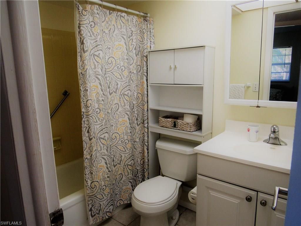 100 Forest Lakes Blvd, Unit 109, Naples, FL 34105 Photo