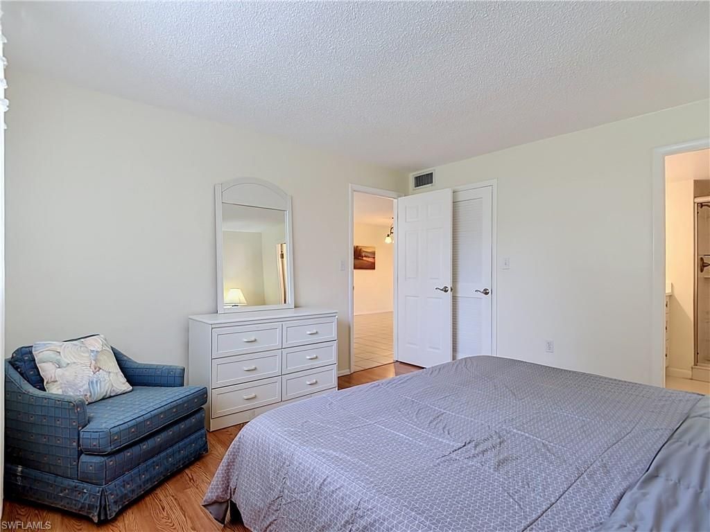 100 Forest Lakes Blvd, Unit 109, Naples, FL 34105 Photo