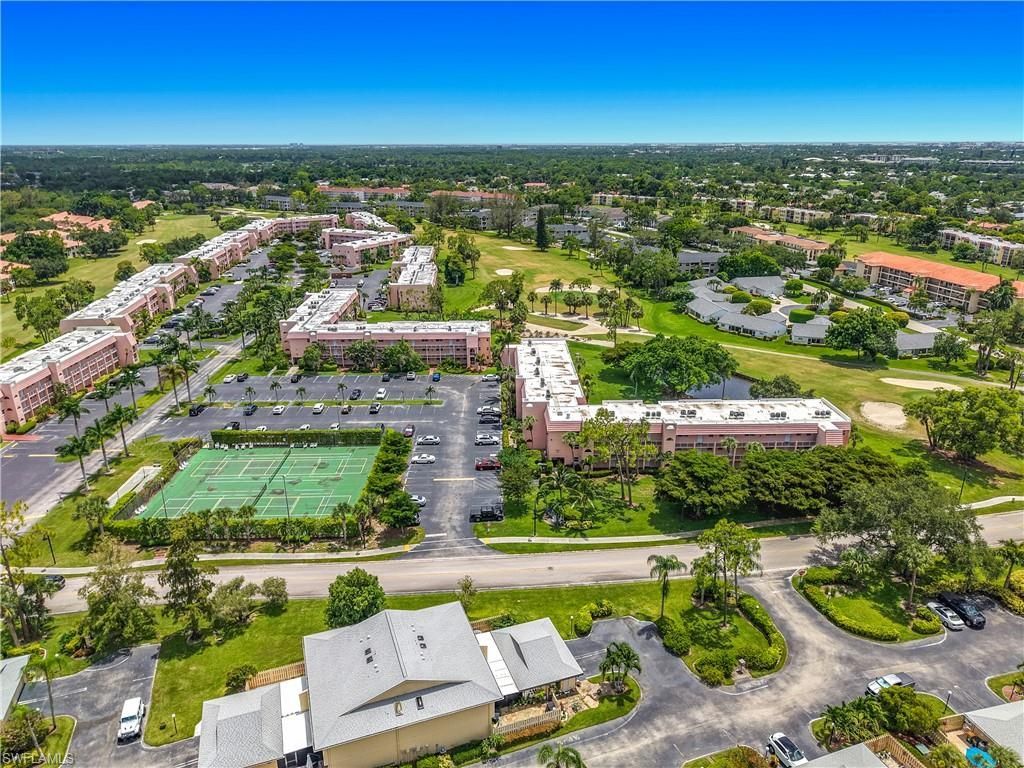 100 Forest Lakes Blvd, Unit 109, Naples, FL 34105 Photo