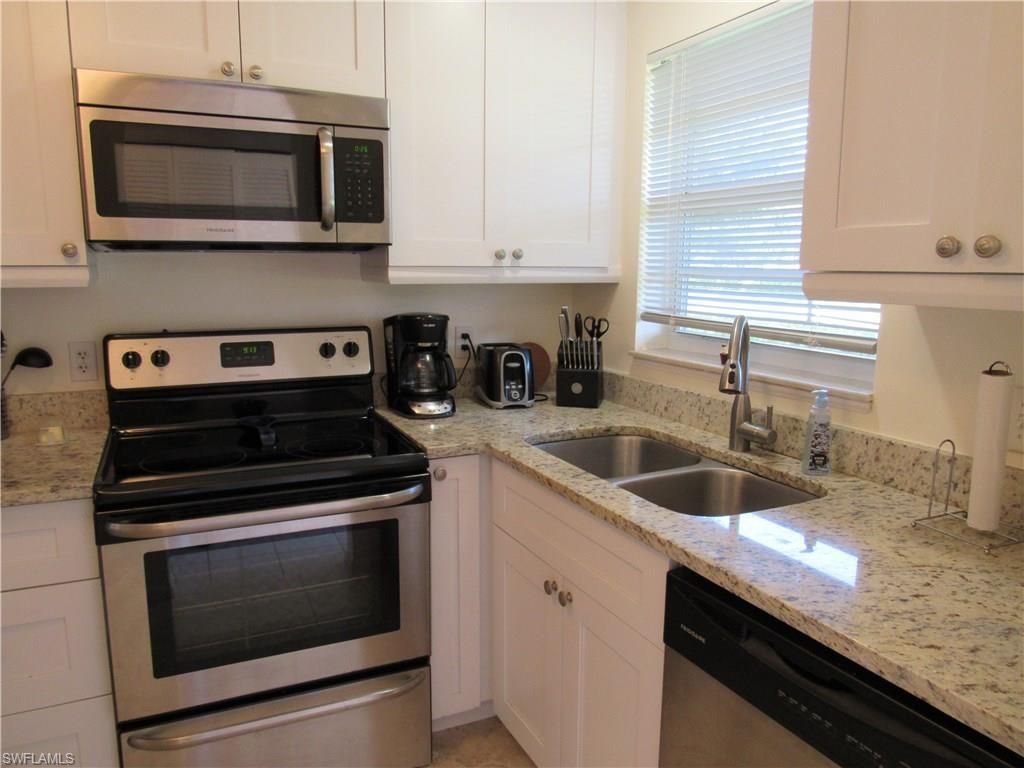 100 Forest Lakes Blvd, Unit 109, Naples, FL 34105 Photo