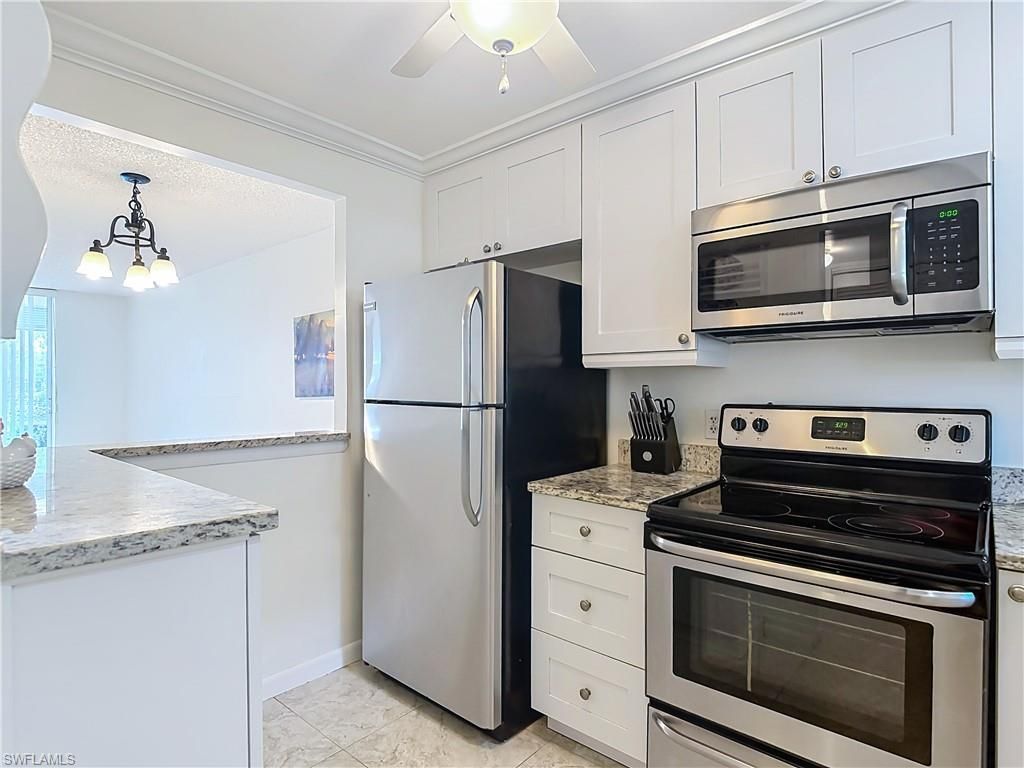 100 Forest Lakes Blvd, Unit 109, Naples, FL 34105 Photo