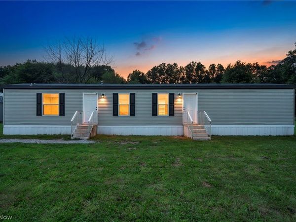 10564 S Duck Creek Road, Salem, OH 44460