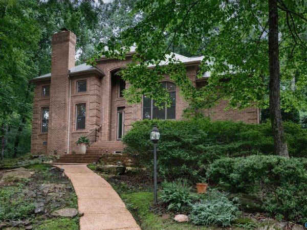 1273 Becket Drive SE, Huntsville, AL 35801