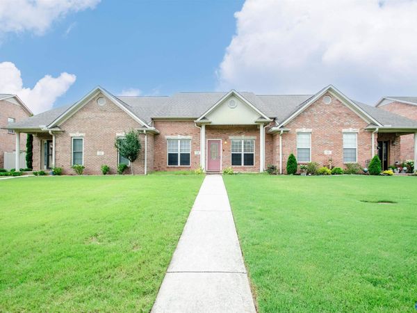 54 Jackson Way, Decatur, AL 35603