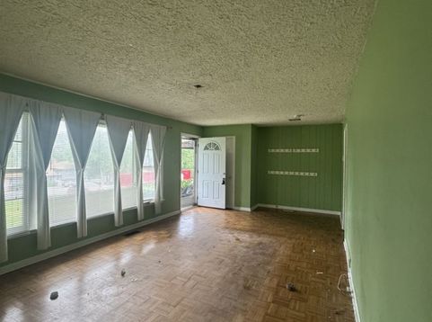 Main Photo