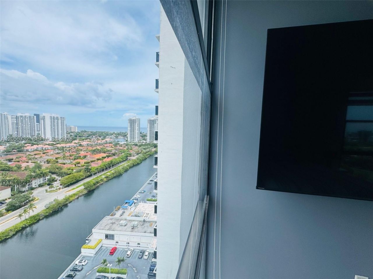 3625 N Country Club Dr , Unit 2409, Aventura, FL 33180 Photo