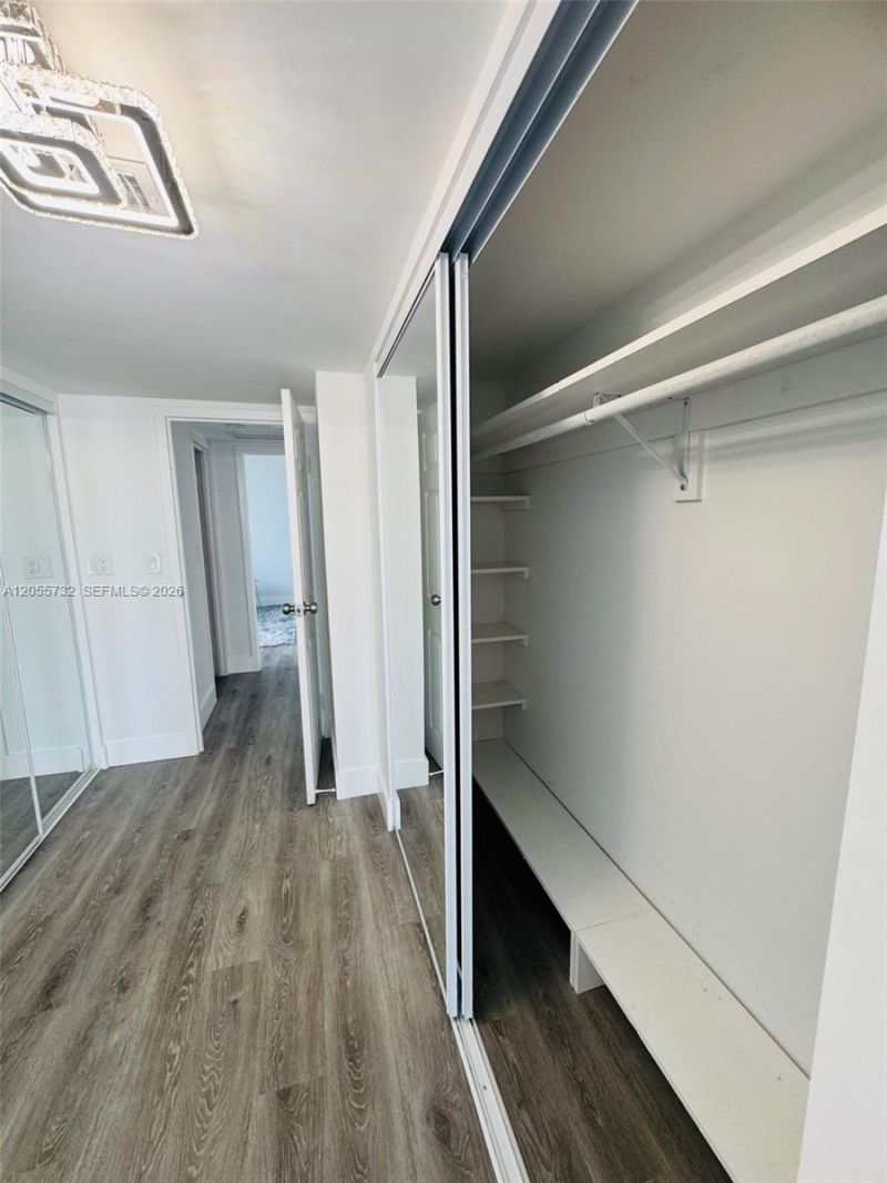 3625 N Country Club Dr , Unit 2409, Aventura, FL 33180 Photo