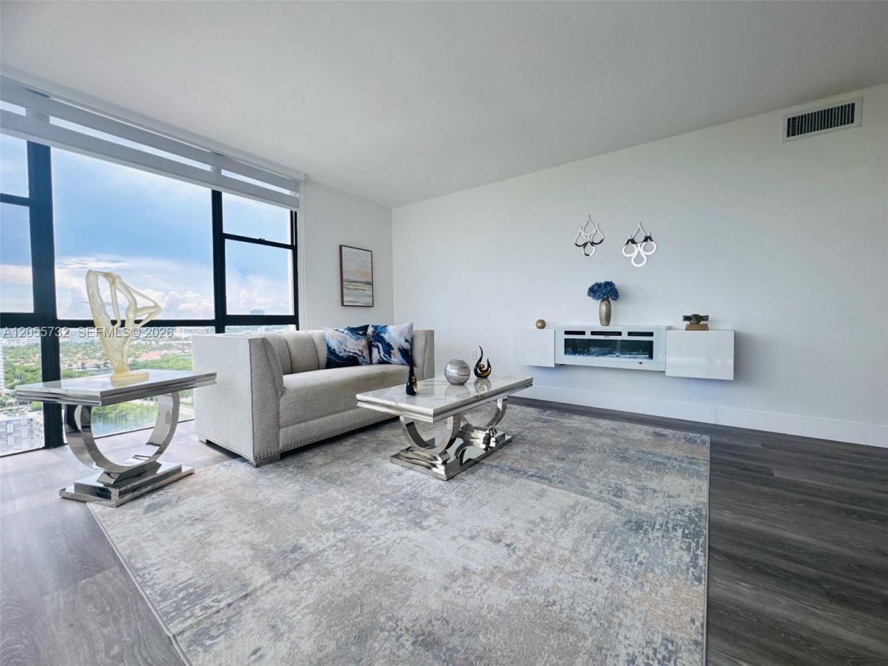3625 N Country Club Dr , Unit 2409, Aventura, FL 33180 Photo