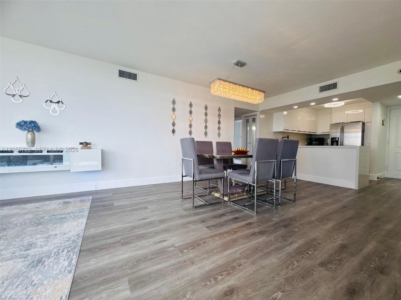 3625 N Country Club Dr , Unit 2409, Aventura, FL 33180 Photo