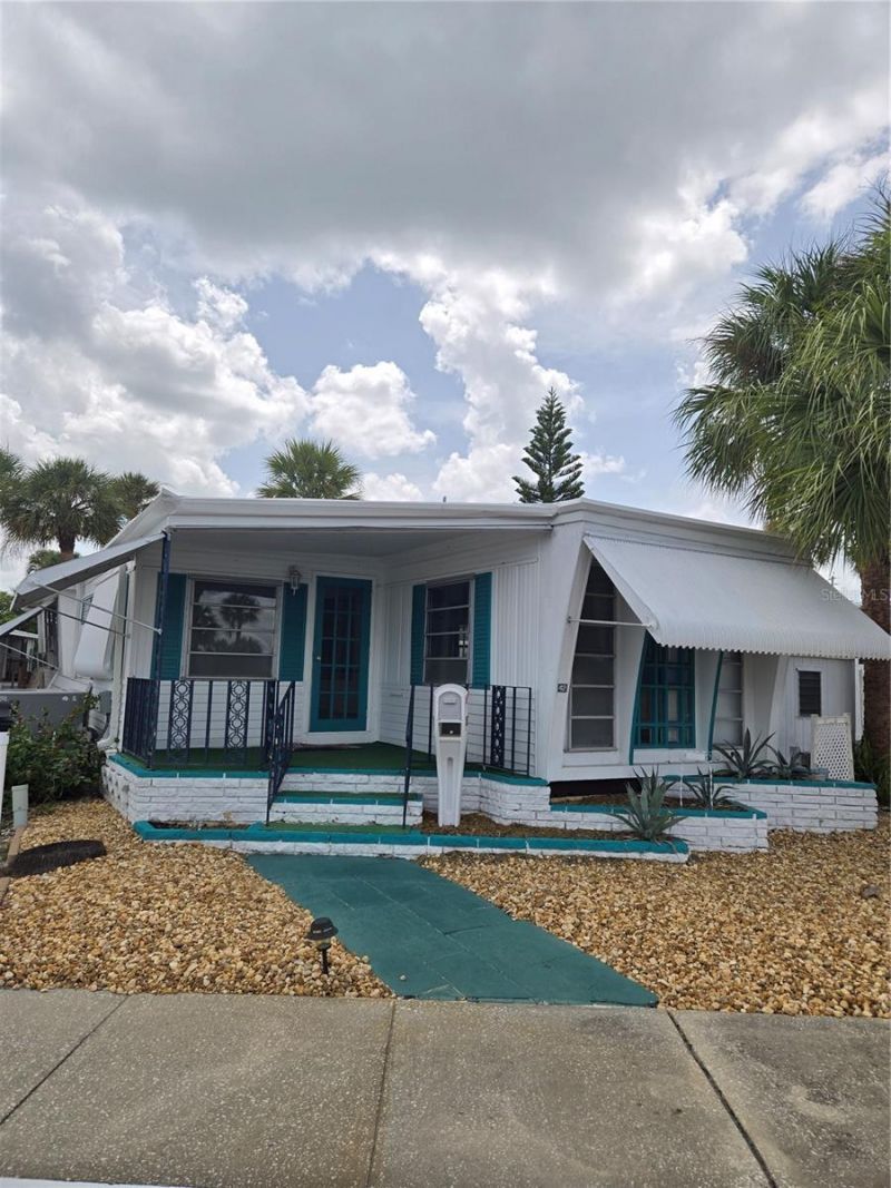 4851 W Gandy Boulevard, Unit B7 L42, Tampa, FL 33611 Main Photo