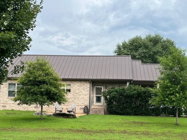 3051 Campbellsville Pike , Columbia, TN 38401
