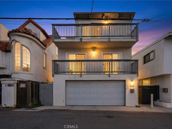 334 Palm Drive , Hermosa Beach, CA 90254