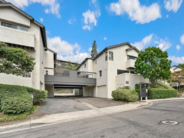 1242 River Glen Row, Unit 40, San Diego, CA 92111