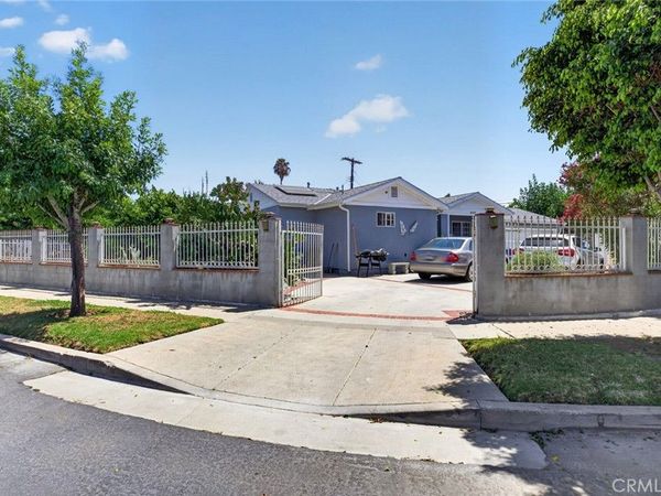 14243 Community Street , Van Nuys, CA 91402