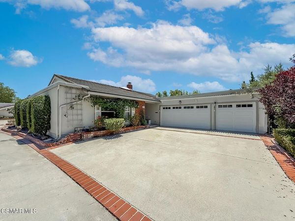 1064 Barrow Court , Westlake Village, CA 91361