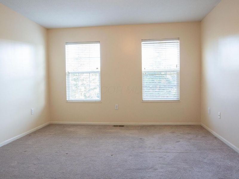 5036 Ivyvine Boulevard , Dublin, OH 43016 Photo 9