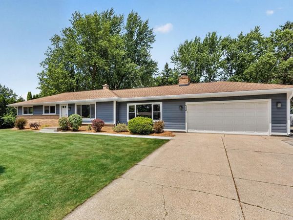 16000 W Santa Rosa BOULEVARD, New Berlin, WI 53151