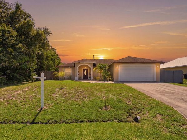 2674 SW ABELARD Street, Port St. Lucie, FL 34953