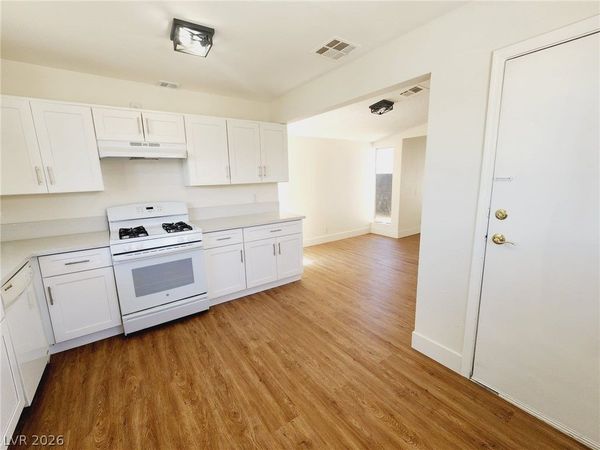 6232 ESPINOSA Avenue , Las Vegas, NV 89108
