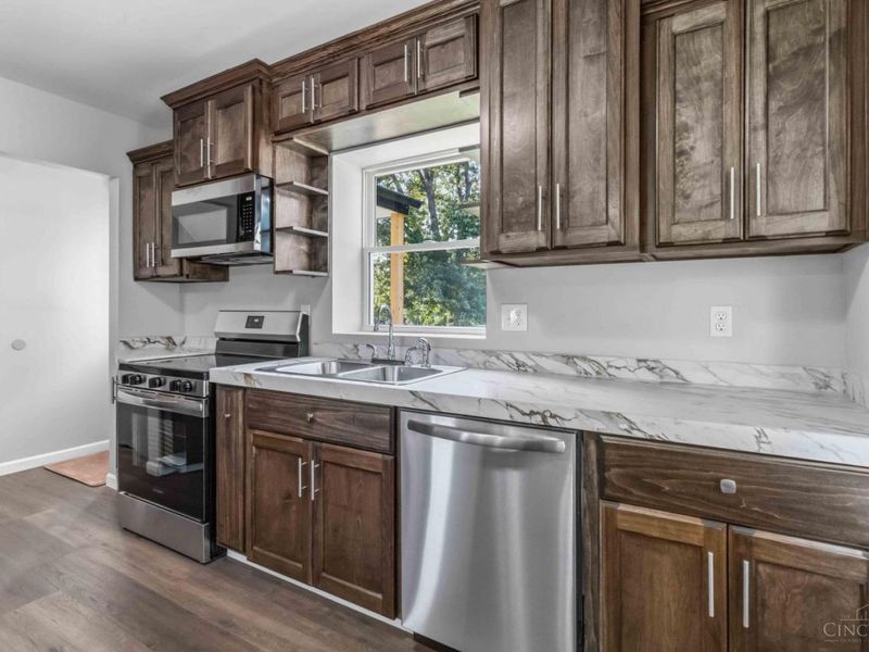 396 Glensharon, Springdale, OH 45246 Photo 11