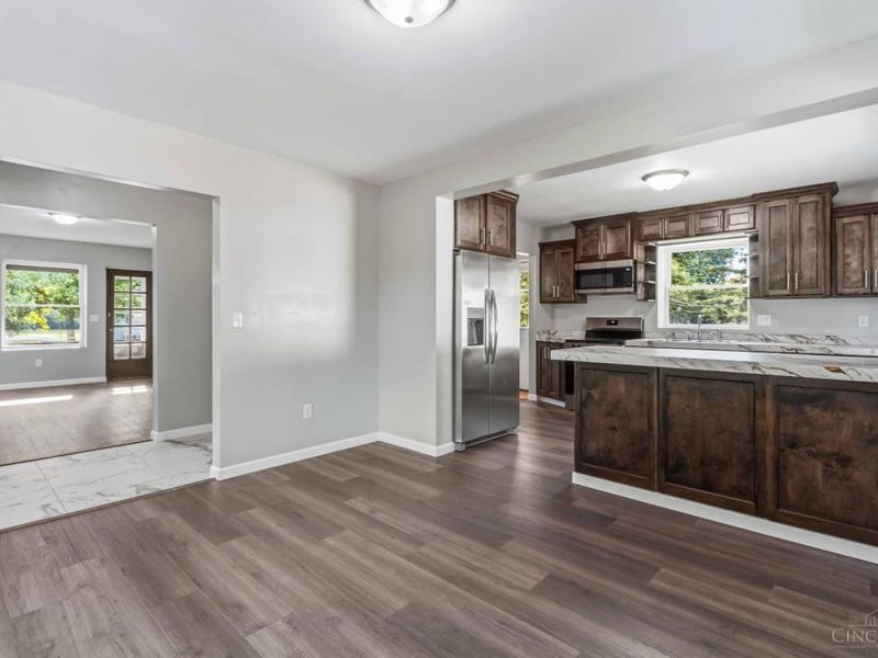 396 Glensharon, Springdale, OH 45246 Photo 8