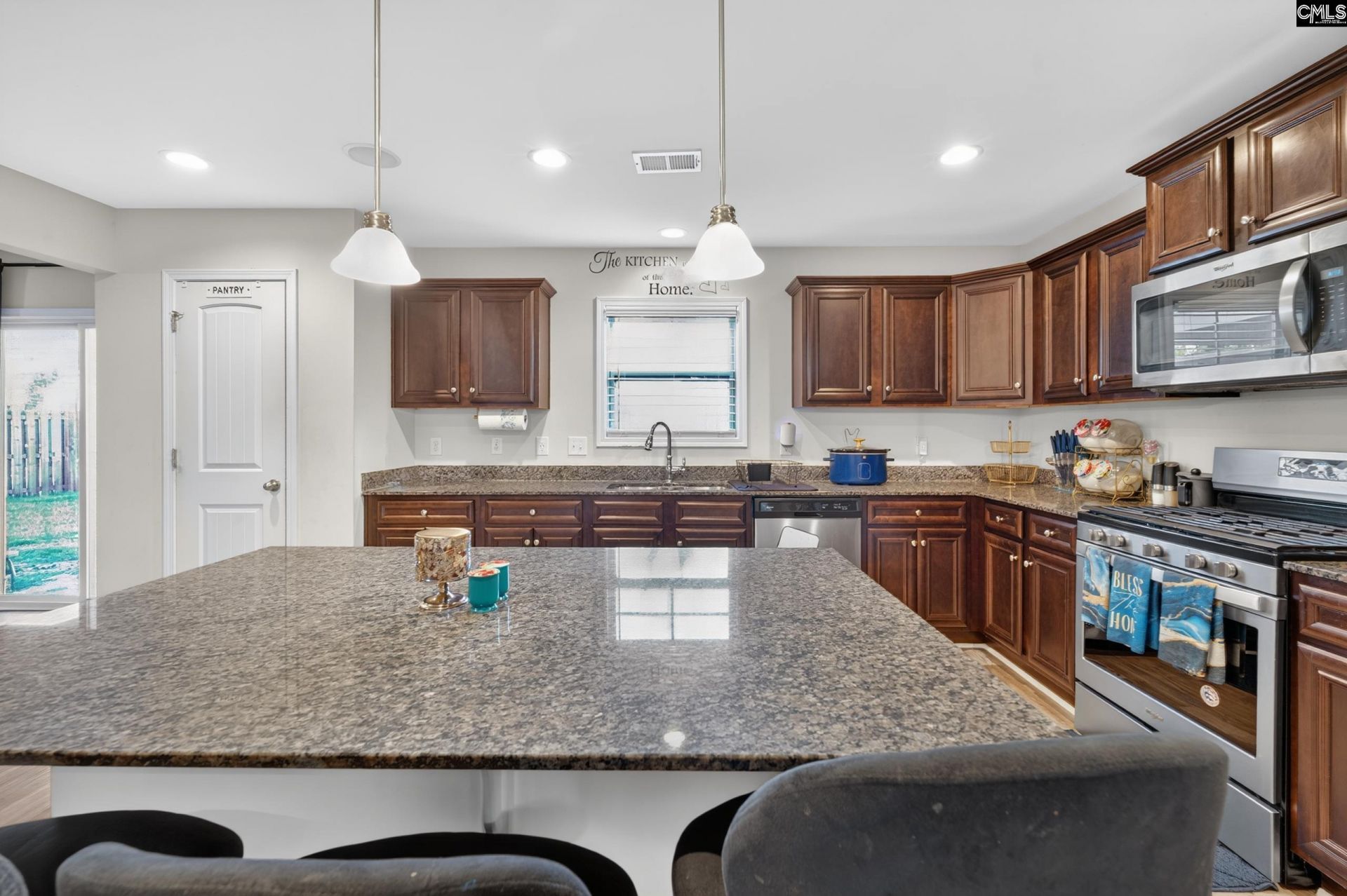 94 Texas Black Way Photo 68