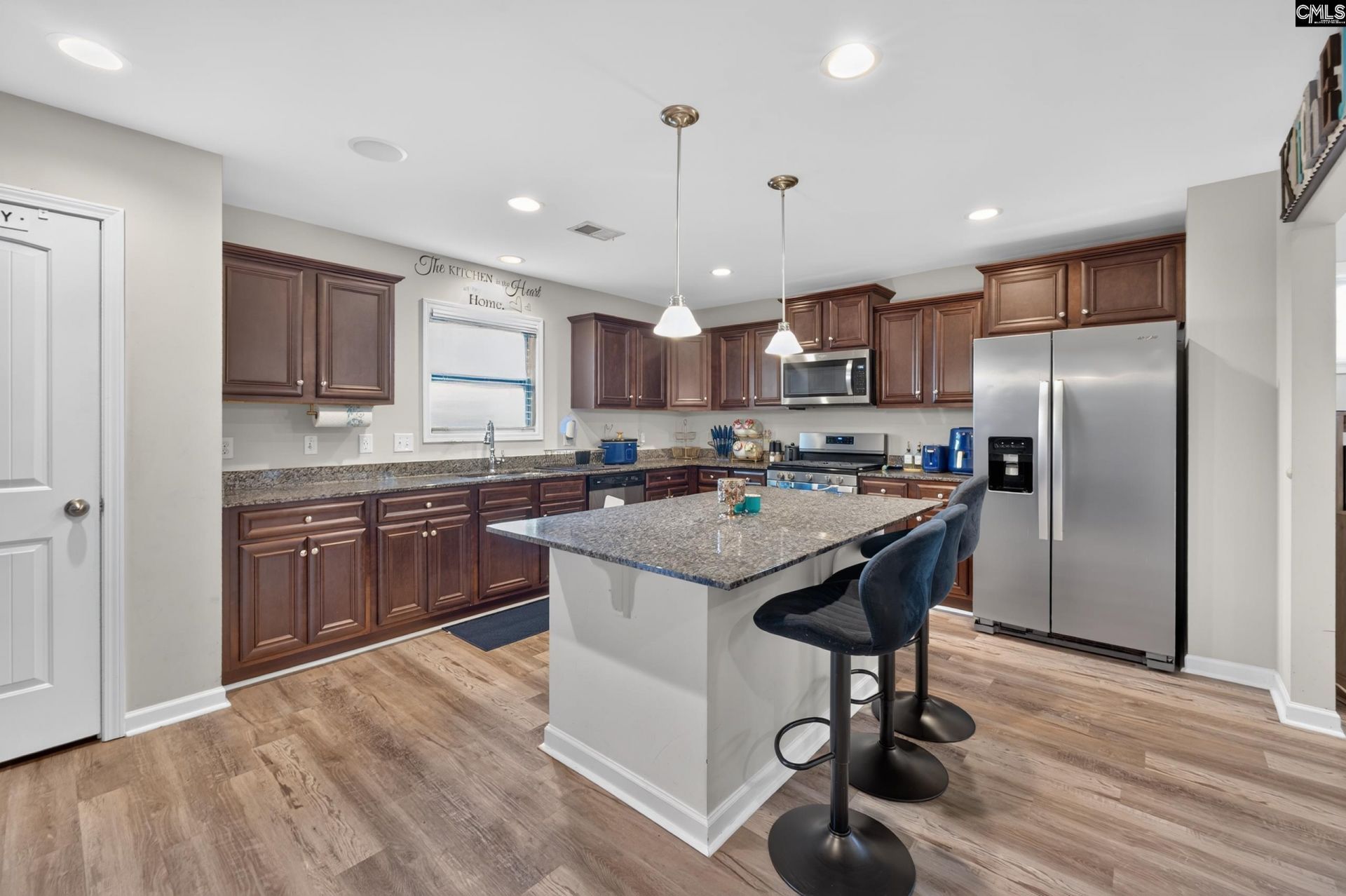 94 Texas Black Way Photo 69